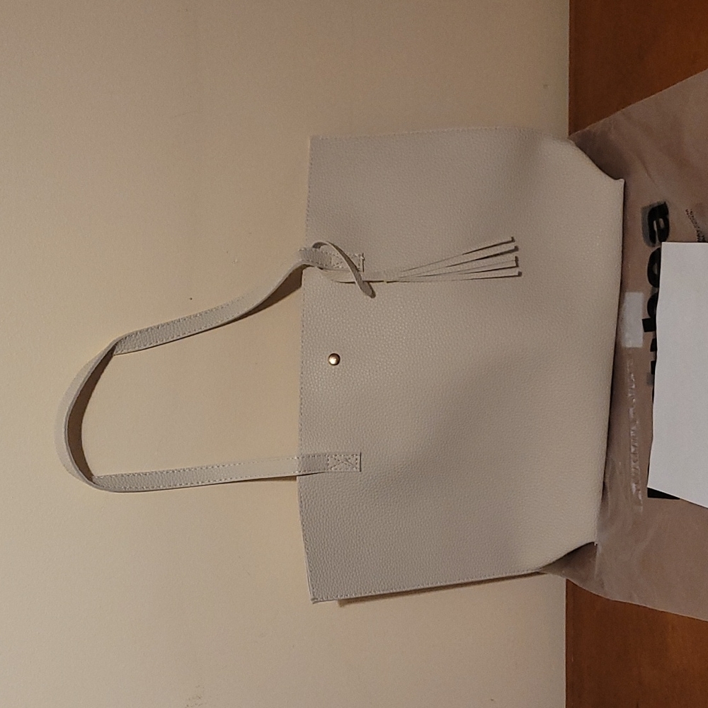 NWT Vegan purse free purse scarf